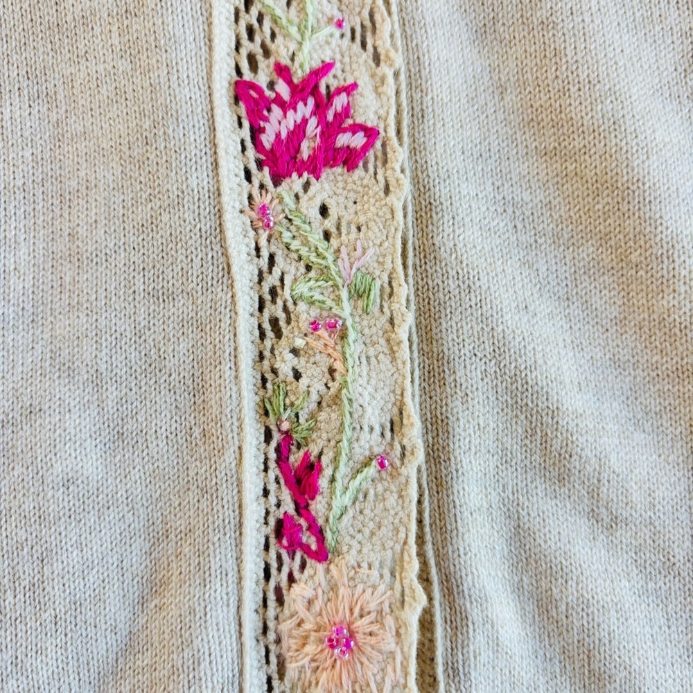 Vintage Christopher & Banks embroidered cardigan size S dainty preppy - Picture 9 of 9